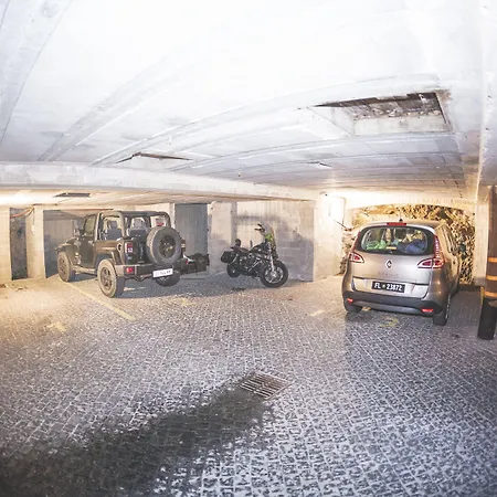 Aparthotel Kalliste 4*