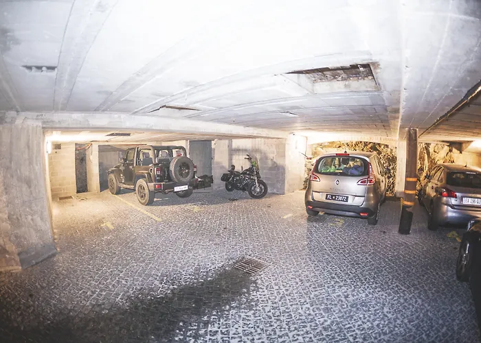 Aparthotel Kalliste 4*