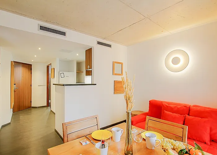 Kalliste Aparthotel 4*