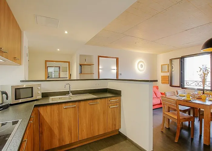 Kalliste Aparthotel 4*