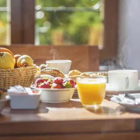 Kalliste Lägenhetshotell