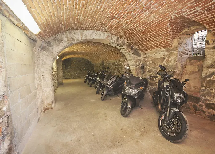 Kalliste Lägenhetshotell 4*