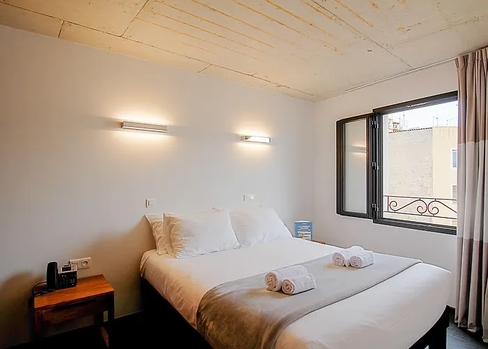 Kalliste Lägenhetshotell 4*