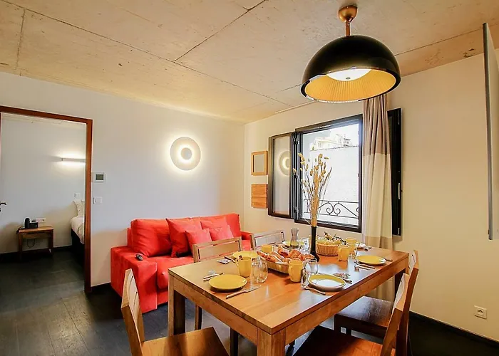 Kalliste Lägenhetshotell